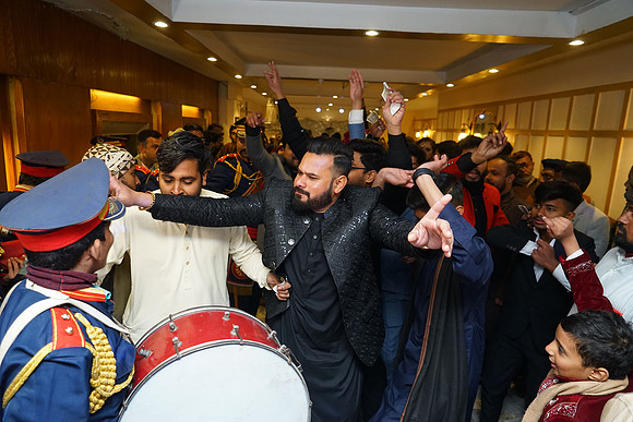 Junaid & Mehwish Barat 00184