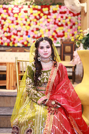 Usama & Bisma Mehndi 00124