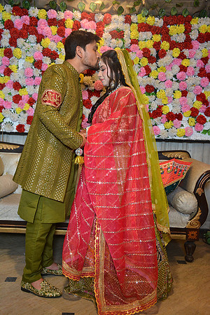 Usama & Bisma Mehndi 00091