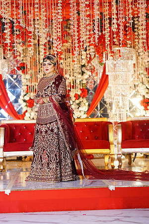 Subhan & Tabinda Barat 00088