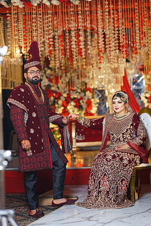 Subhan & Tabinda Barat 00213