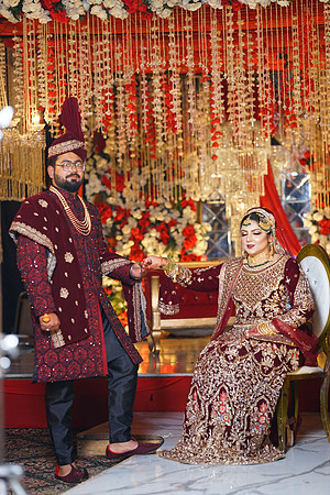 Subhan & Tabinda Barat 00214