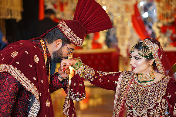 Subhan & Tabinda Barat 00217