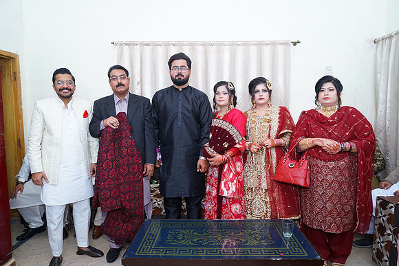 Subhan & Tabinda Barat 00225