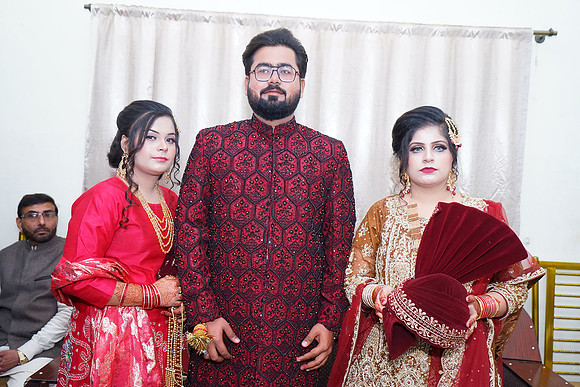 Subhan & Tabinda Barat 00238