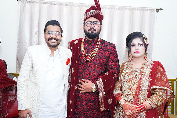 Subhan & Tabinda Barat 00250