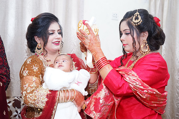 Subhan & Tabinda Barat 00261