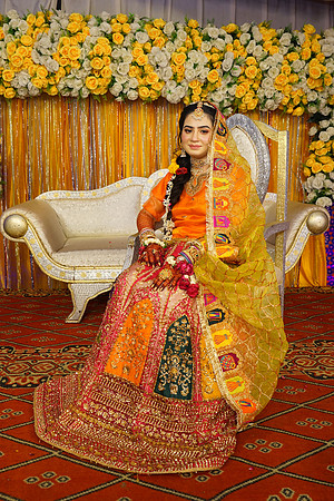 Rafiya & Fahad Mehndi 00074
