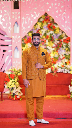 Usama & Arooj Mehndi 00001