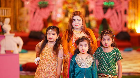 Usama & Arooj Mehndi 00045