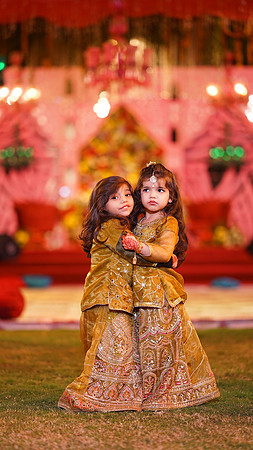 Usama & Arooj Mehndi 00063