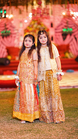 Usama & Arooj Mehndi 00075