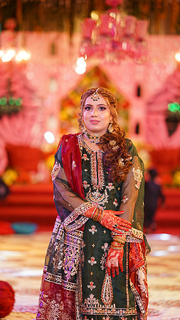 Usama & Arooj Mehndi 00086
