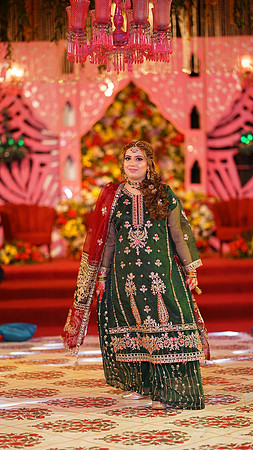 Usama & Arooj Mehndi 00102