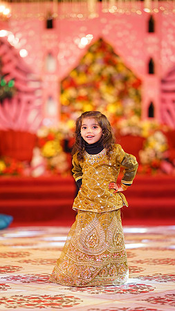 Usama & Arooj Mehndi 00111