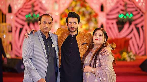 Usama & Arooj Mehndi 00156