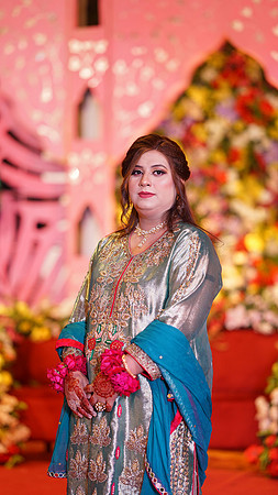 Usama & Arooj Mehndi 00176