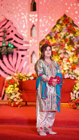 Usama & Arooj Mehndi 00180