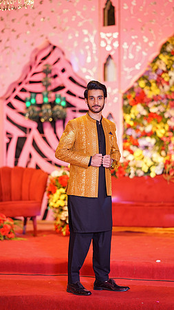 Usama & Arooj Mehndi 00190