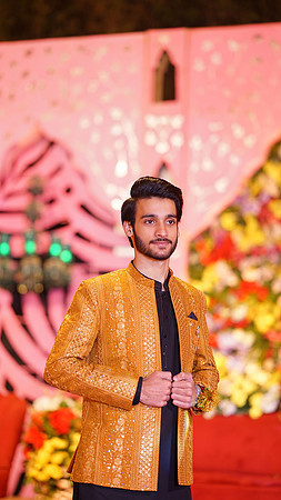 Usama & Arooj Mehndi 00193