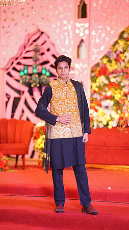 Usama & Arooj Mehndi 00205