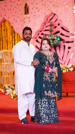 Usama & Arooj Mehndi 00215