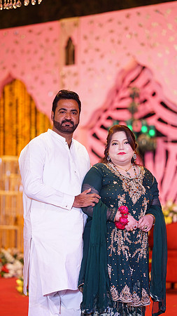 Usama & Arooj Mehndi 00216