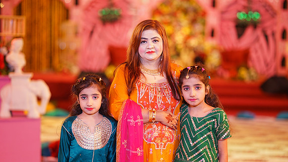 Usama & Arooj Mehndi 00048