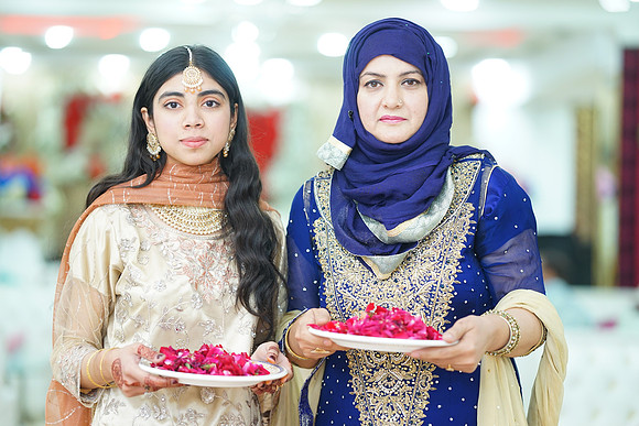 Iqra & Amir Barat 00128