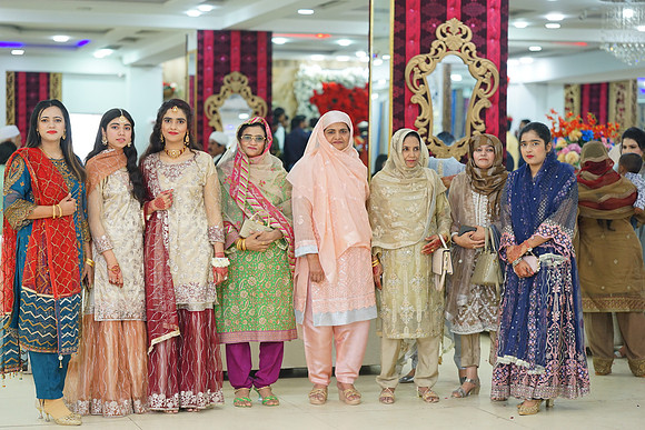 Iqra & Amir Barat 00197