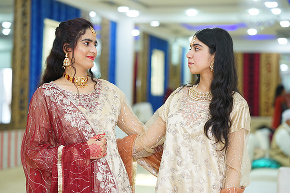 Iqra & Amir Barat 00217