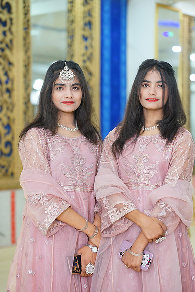 Iqra & Amir Barat 00223