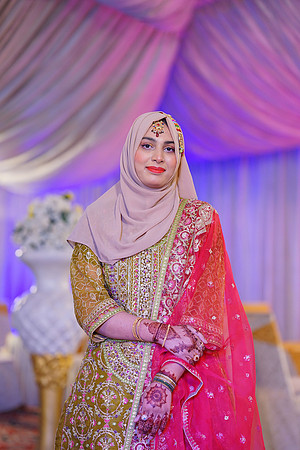 Ayesha & Arslan Mehndi 00180