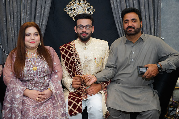 Usama & Arooj Barat 00158