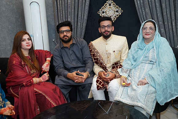 Usama & Arooj Barat 00182