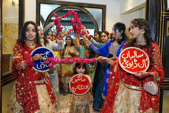 Usama & Arooj Barat 00241