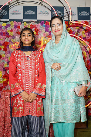 Fatima & Anjum 00131