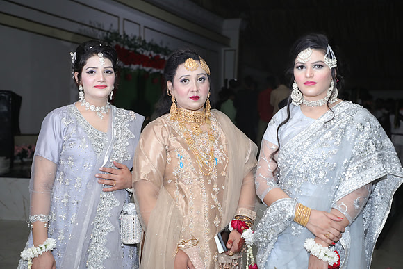 Ibrar & Aleena Barat 00246