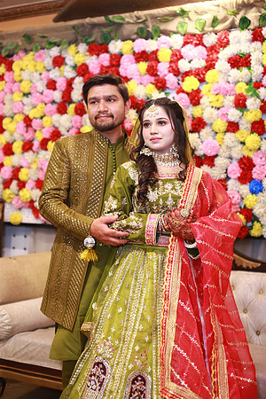 Usama & Bisma Mehndi 00134