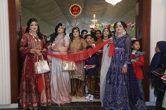 Ibrar & Aleena Barat 00240