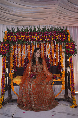 Iqra & Amjad Mehndi 00032