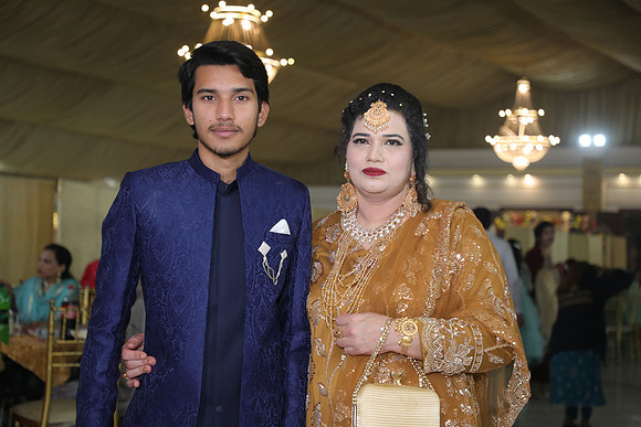Ibrar & Aleena Barat 00272