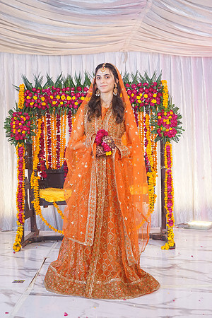 Iqra & Amjad Mehndi 00016