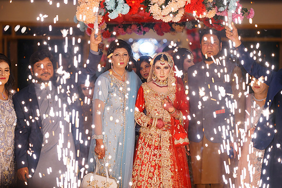 Khadija & Usama Barat 00269
