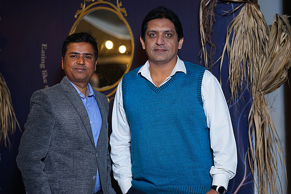 Haniya & Abid Walima 00292