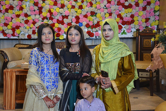Usama & Bisma Mehndi 00210