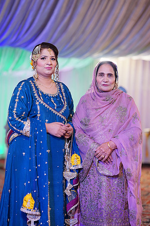 Ayesha & Arslan Mehndi 00169