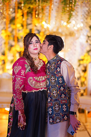 Junaid & Saman Mehndi 00136