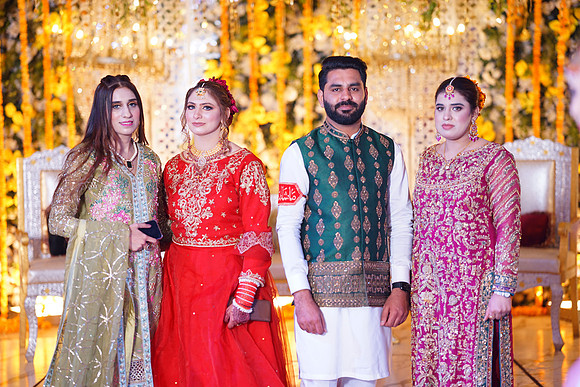 Junaid & Saman Mehndi 00157