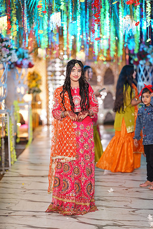 Junaid & Saman Mehndi 00202